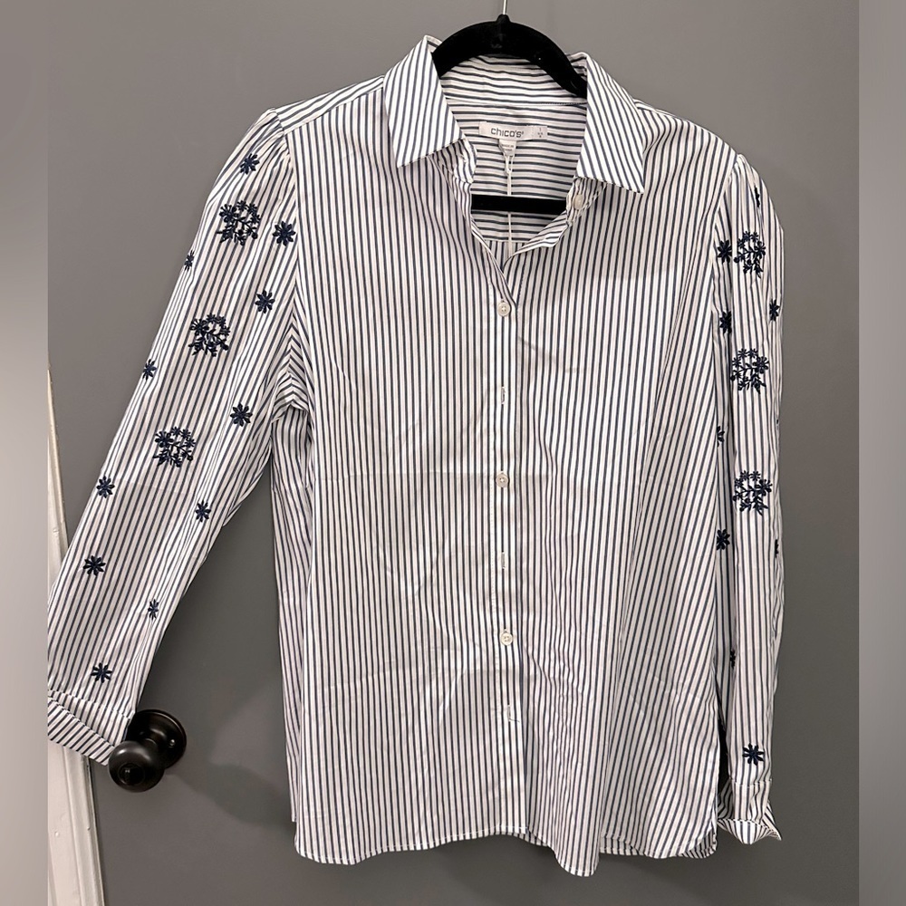 NWT - Chico’s Size 1 (M/8) Blue and White Striped Blouse with eyelet accents